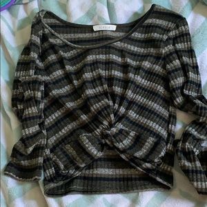Long sleeve crop top